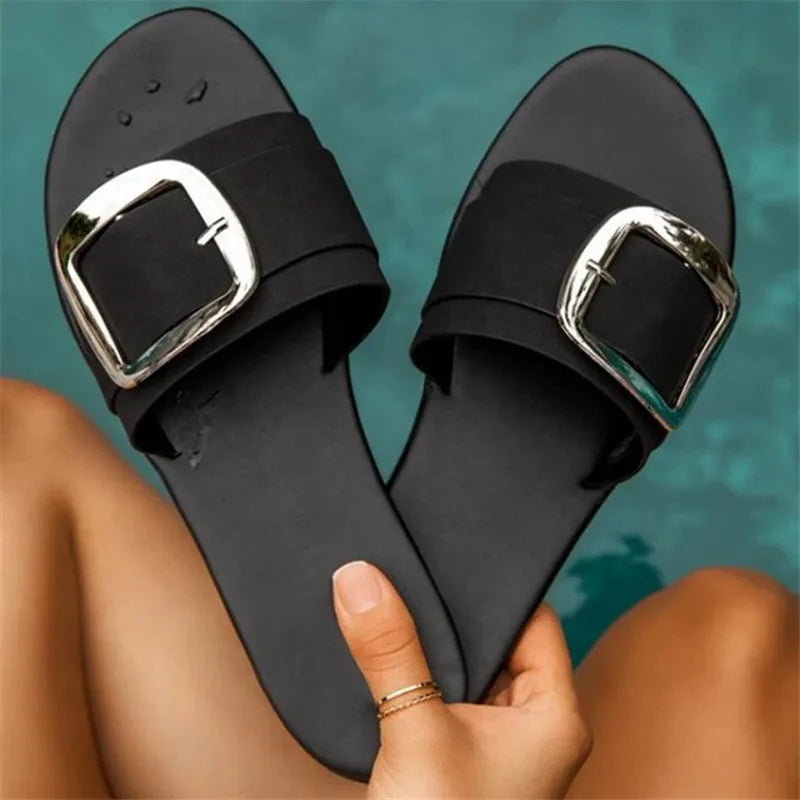 Black / 12