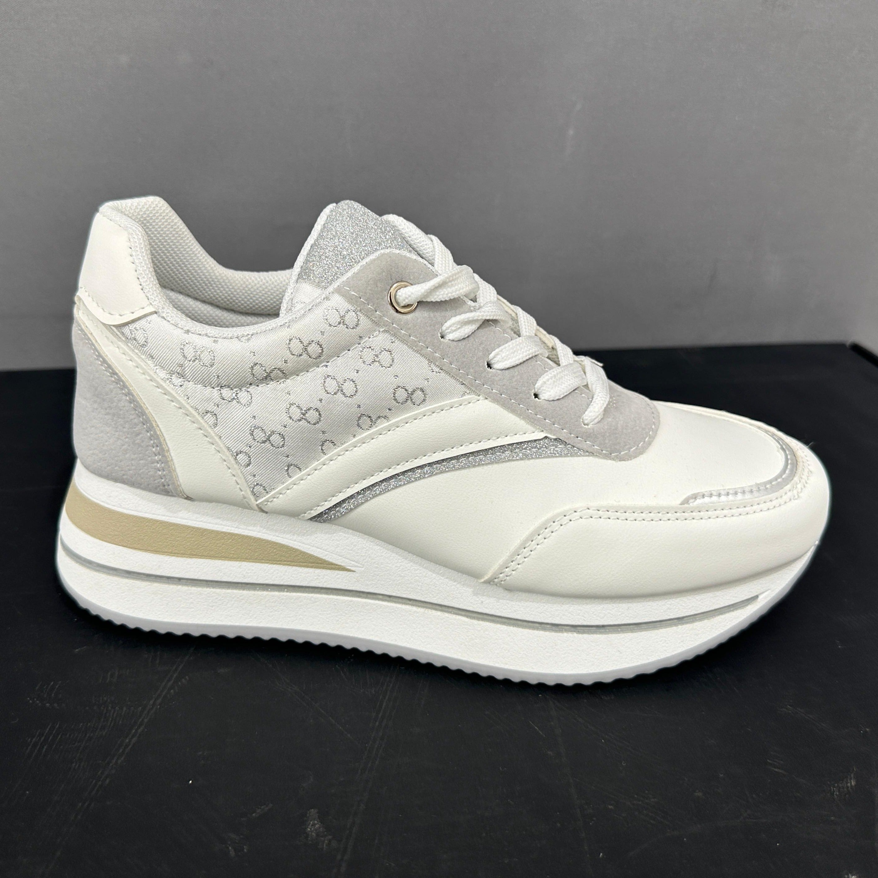 White / 41