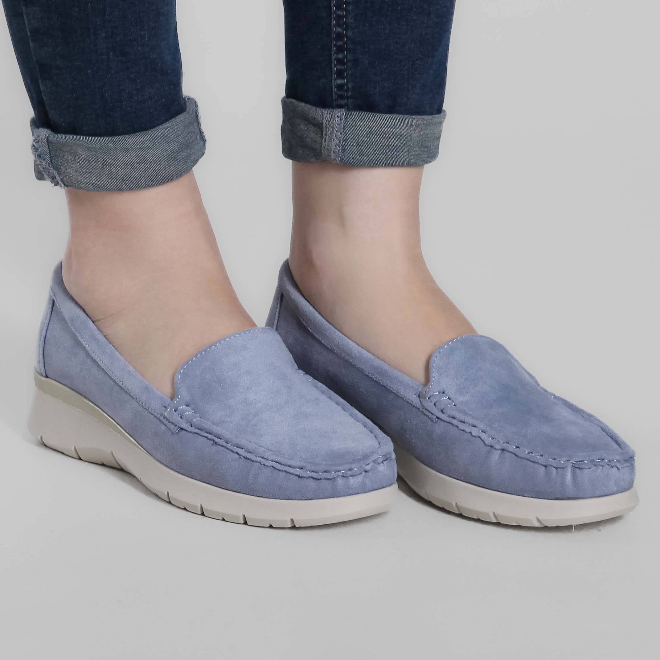 Light Blue / 41