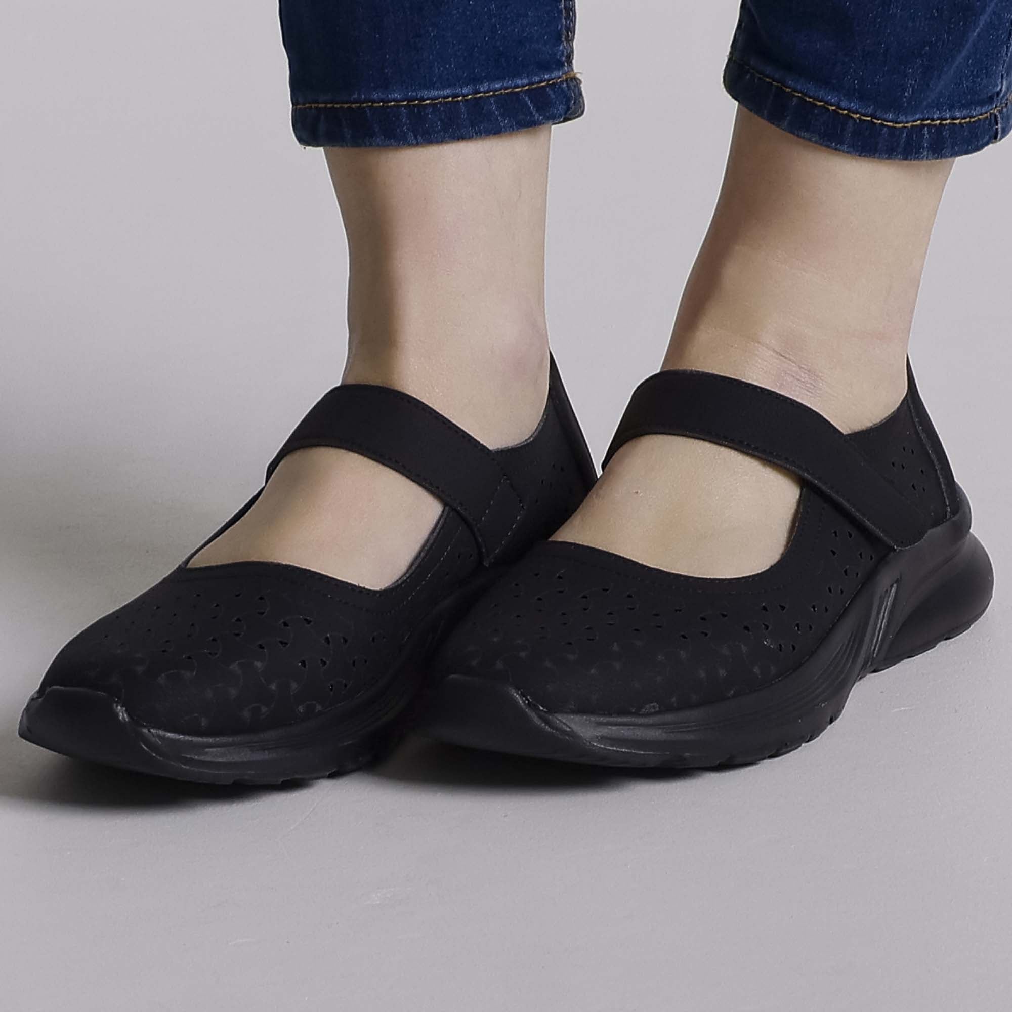 All Black / 41