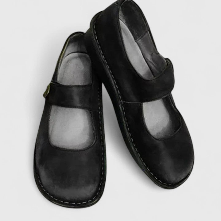 Black / 11.5