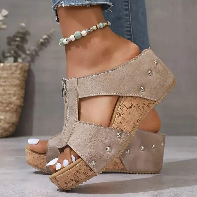 Khaki / 11